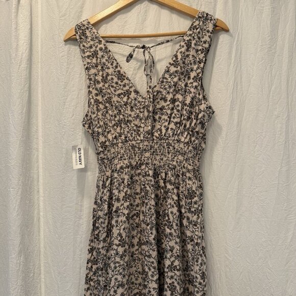 NWT Old Navy Waist-Defined Floral Sleeveless Tie Back Smocked Maxi Dress Medium - Picture 9 of 13